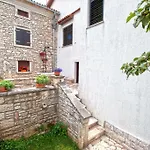 Apartman Orbanici شقة